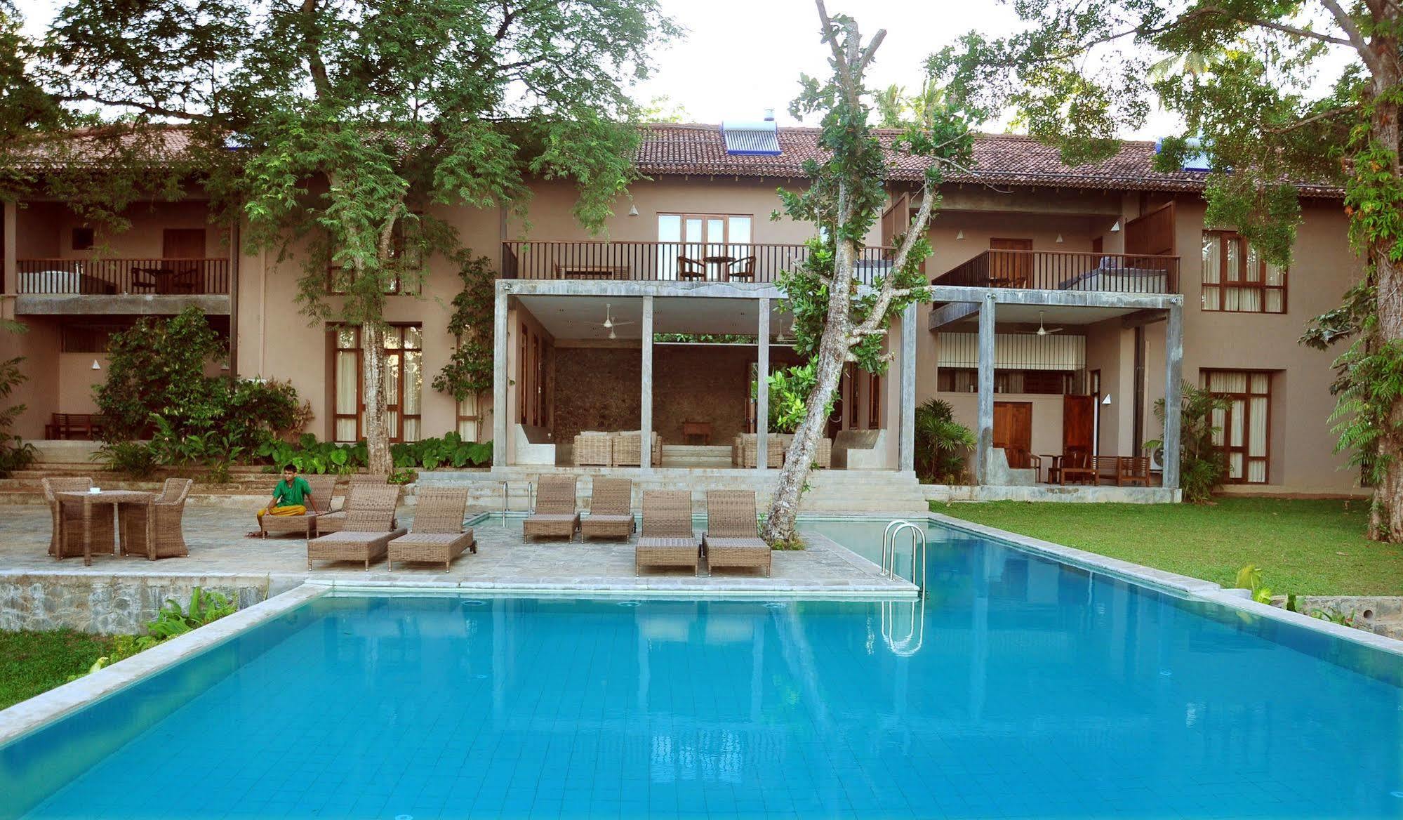 Roman Lake Ayurveda Boutique Resort - Level 1 Certified Ahungalla Exterior foto